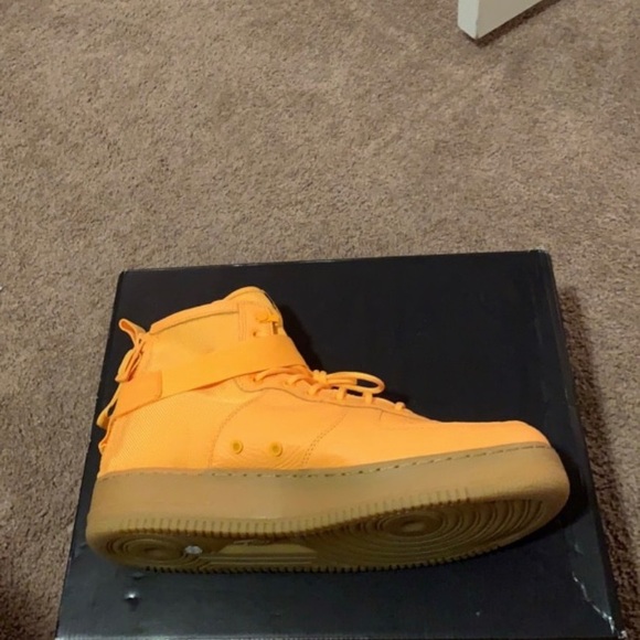 nike sf air force 1 mid yellow